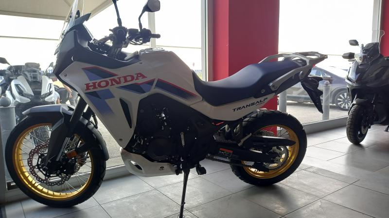 Honda TRANSALP 750 26